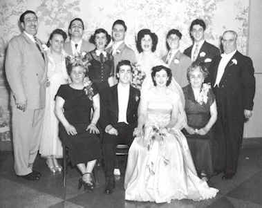 family_jackie_wed.jpg (32405 bytes)