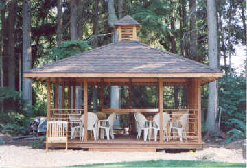 gazebo.jpg (843254 bytes)